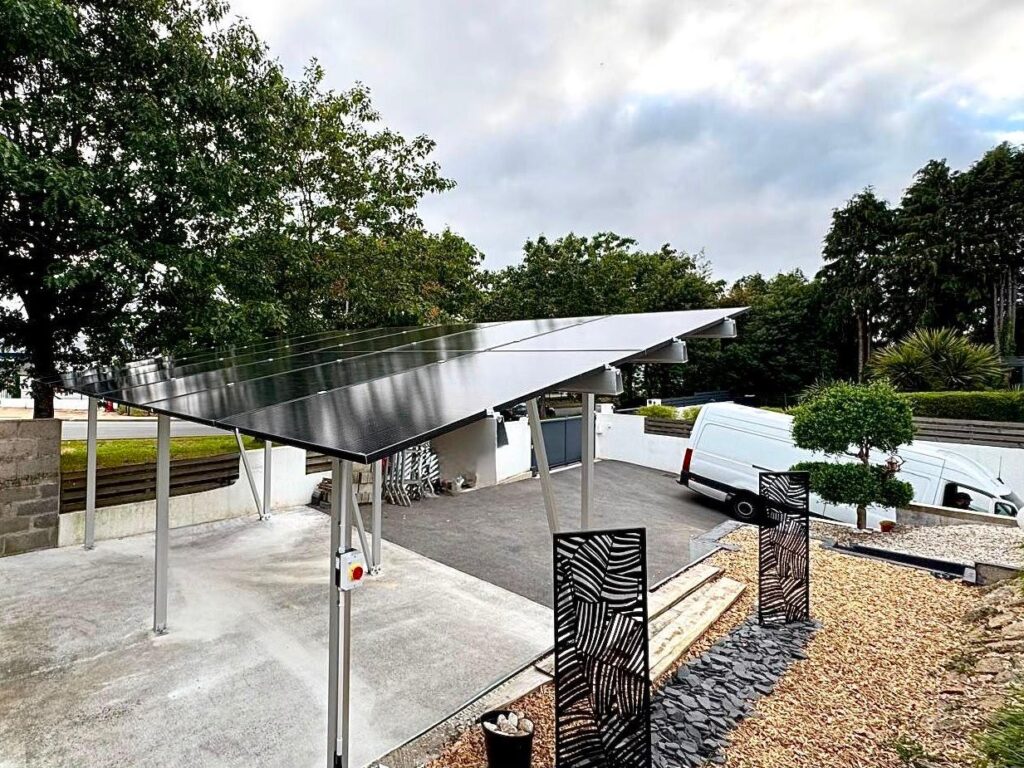 Ombrière solaire – parking résidentiel